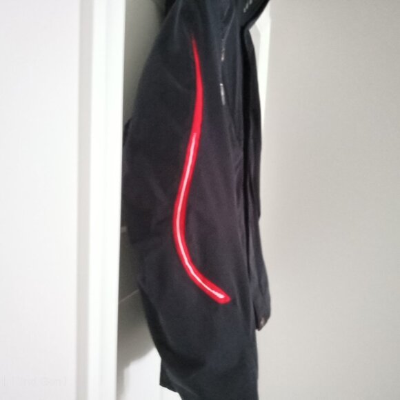 Men's Descente Ski Jacket Size Medium Black - Picture 5 of 14